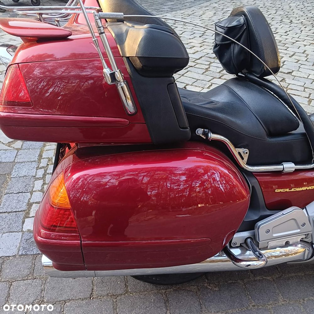 Honda GL - 5
