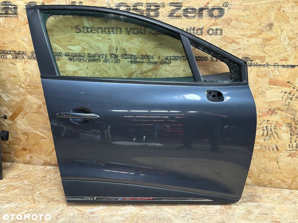 DRZWI PRZEDNIE PRAWE RENAULT CLIO IV  18'  kompletne - 1