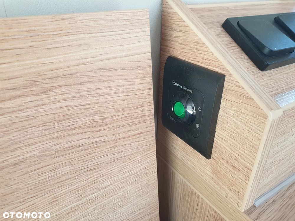 KNAUS DESEO 400 TR - 17