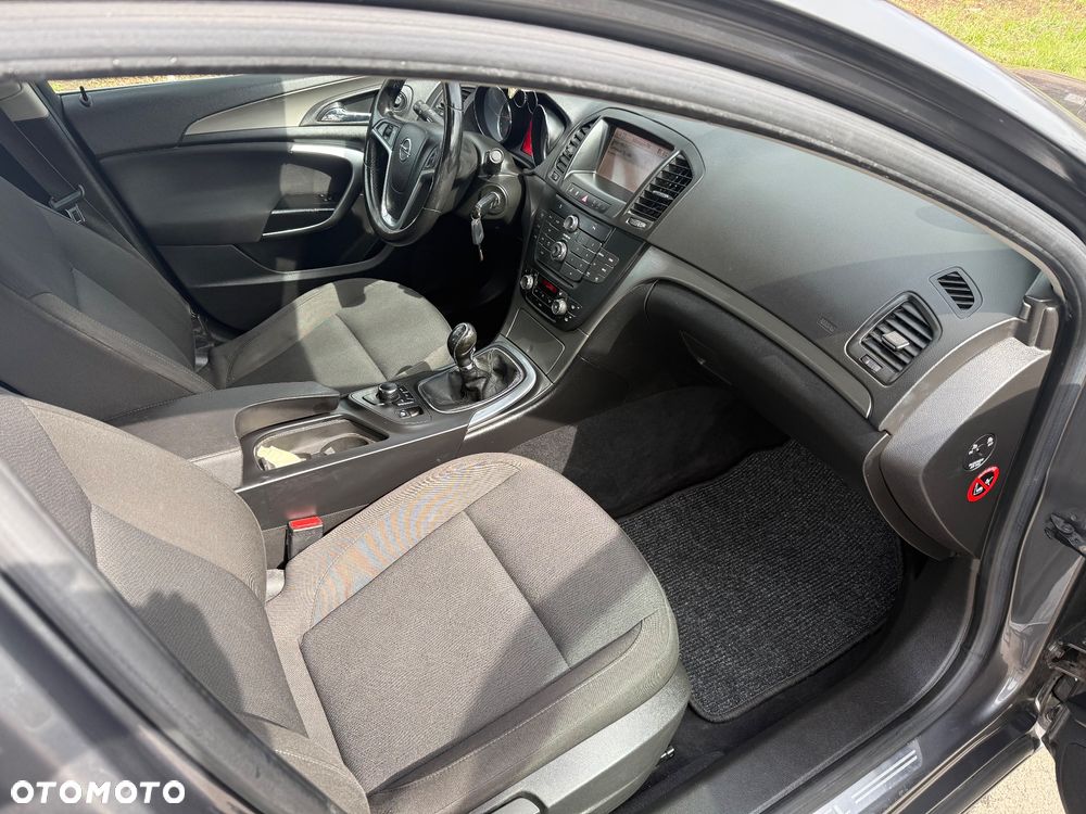 Opel Insignia - 11