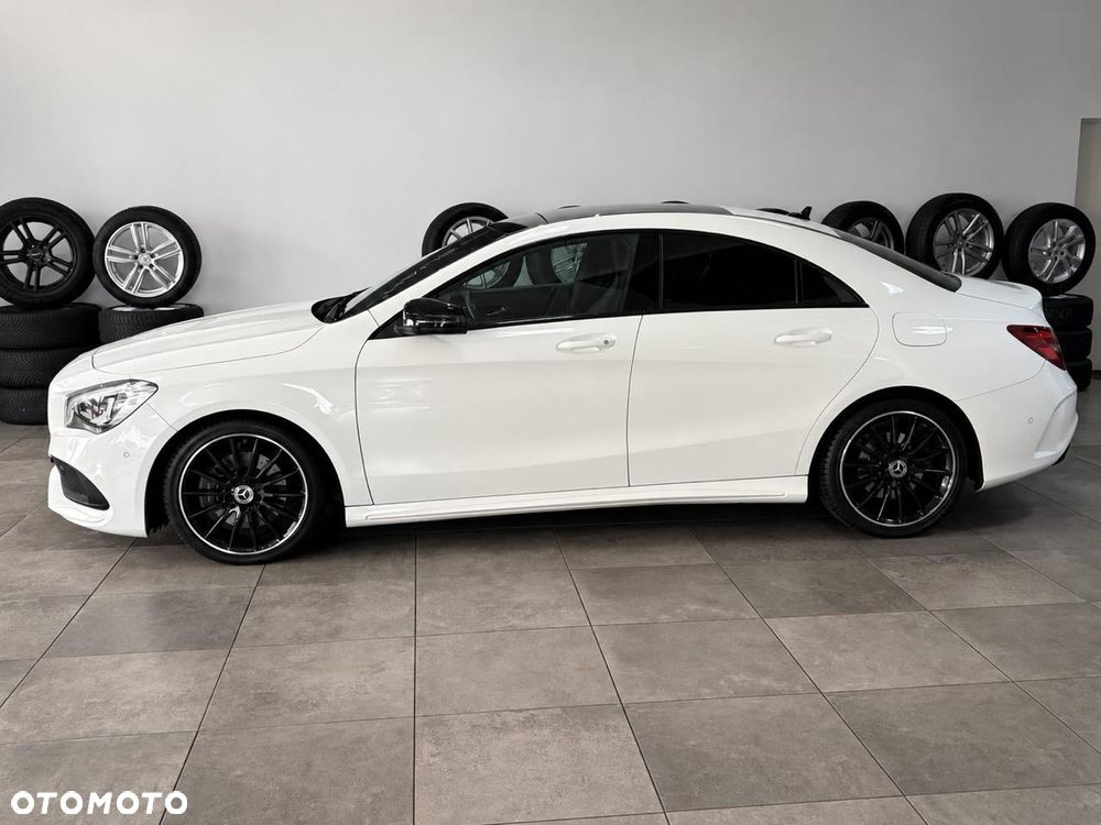 Mercedes-Benz CLA 220 4-Matic AMG Line - 4