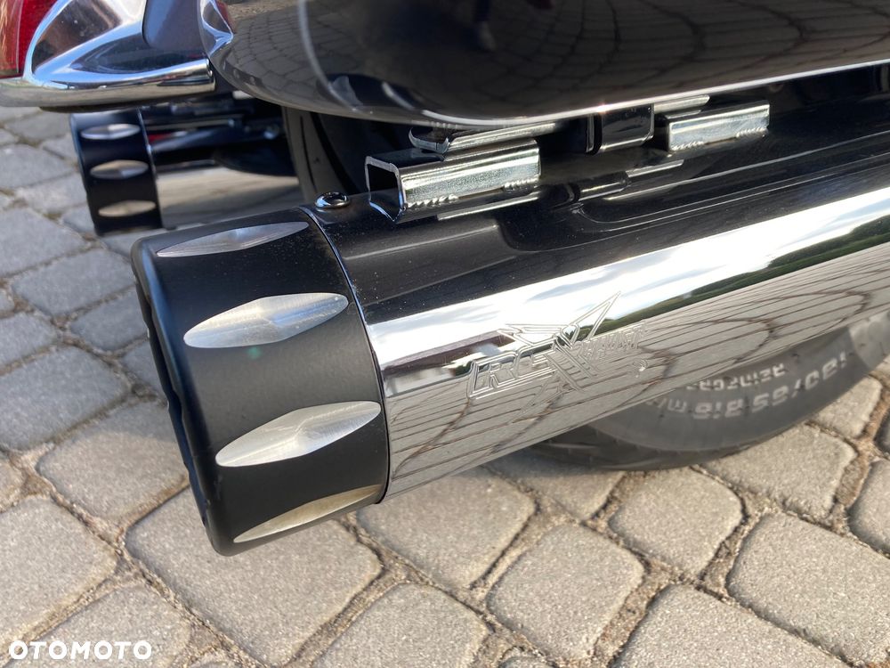 Harley-Davidson FLH Electra Glide - 19