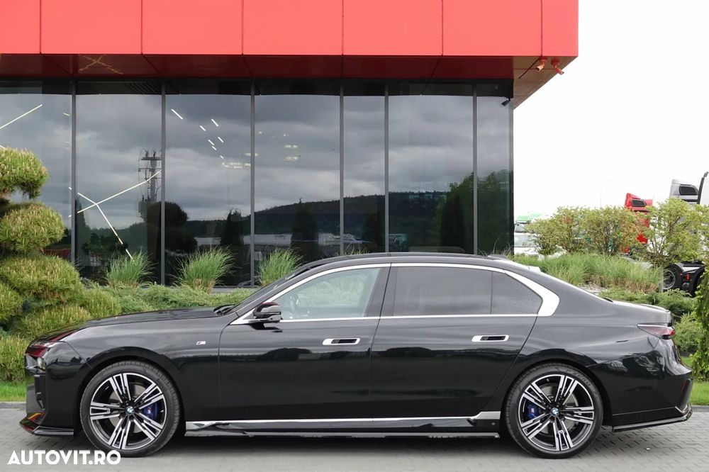 BMW Seria 7 730d xDrive MHEV - 10
