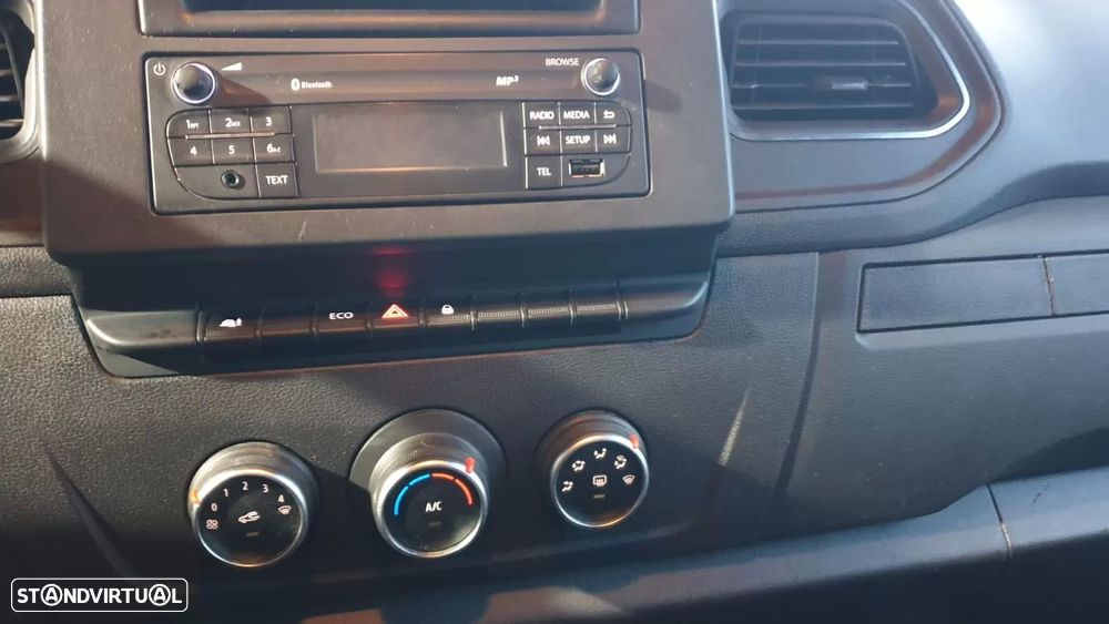 Renault master 2.3 dci - 9