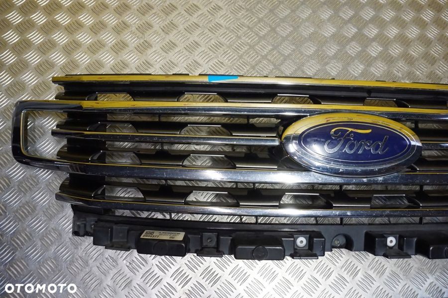 FORD EXPEDITION 2018 - 2021 Atrapa Przód Grill Chrom USA - 3