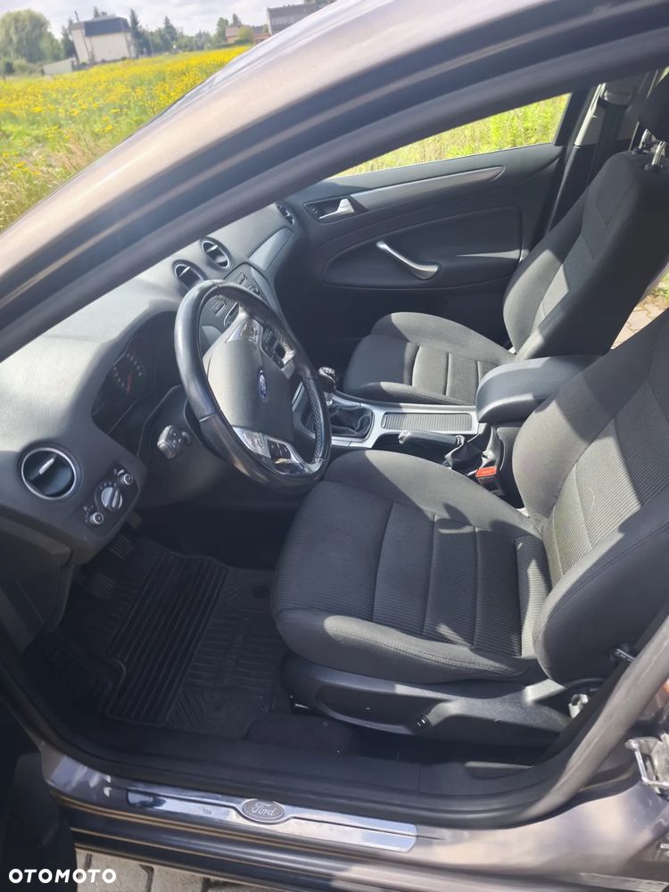 Ford Mondeo 1.6 T Titanium - 8