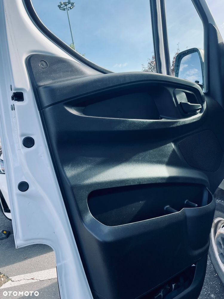 Iveco DAILY 35S14 L2H2 - 17