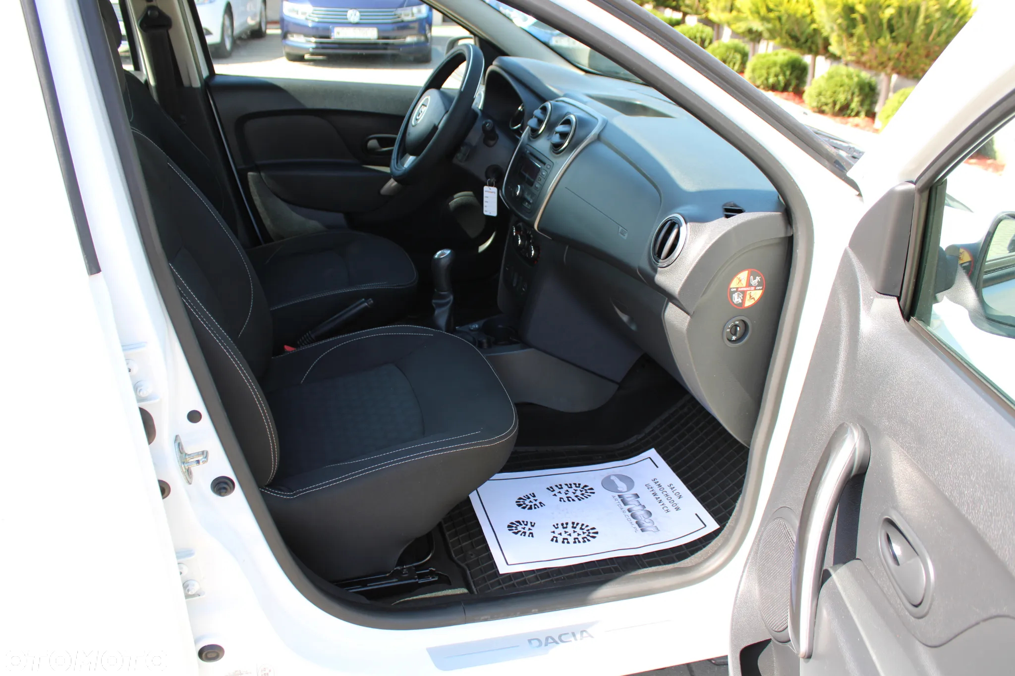 Dacia Sandero 1.2 16V 75 Ambiance - 26