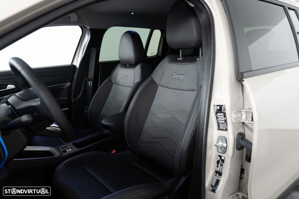 Jeep Avenger 54 kWh Summit - 10
