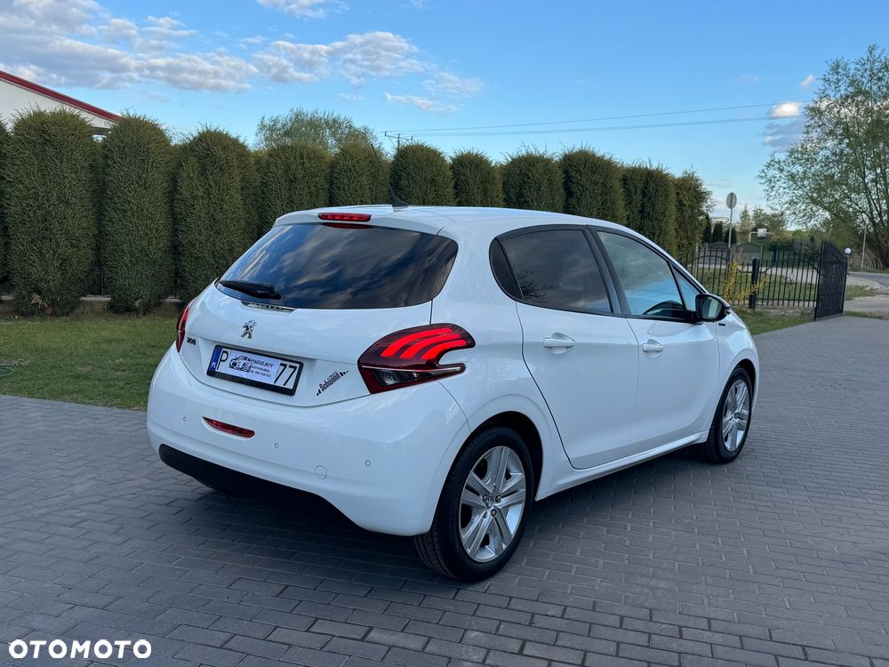 Peugeot 208 PureTech 82 Stop & Start Signature - 29