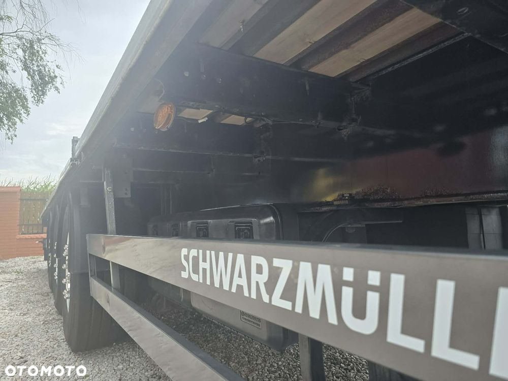 Schwarzmuller J-SERIE - 13
