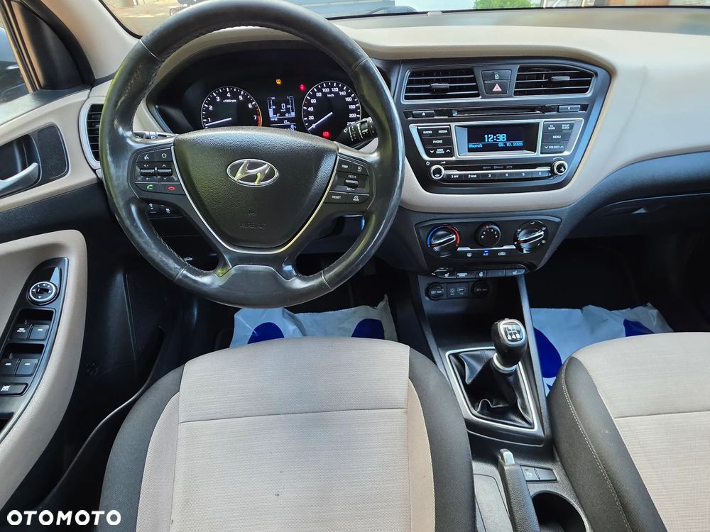 Hyundai i20 - 22