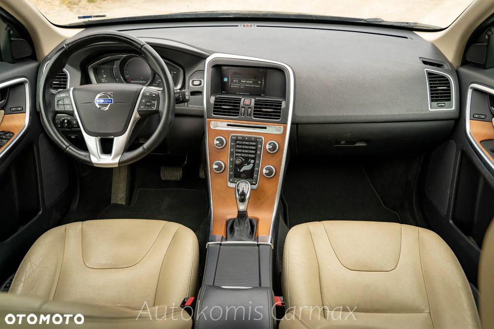 Volvo XC 60 T5 Geartronic Momentum - 13