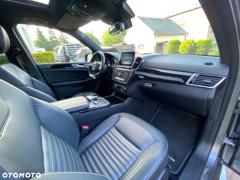 Mercedes-Benz GLS 350 d 4Matic 9G-TRONIC AMG Line - 25