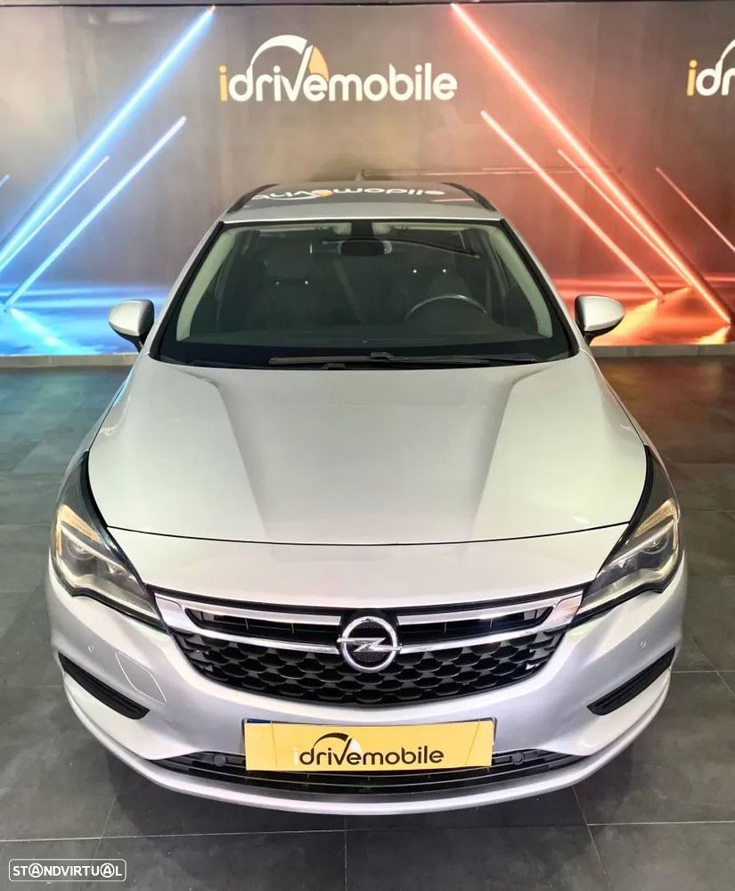 Opel Astra Sports Tourer - 17