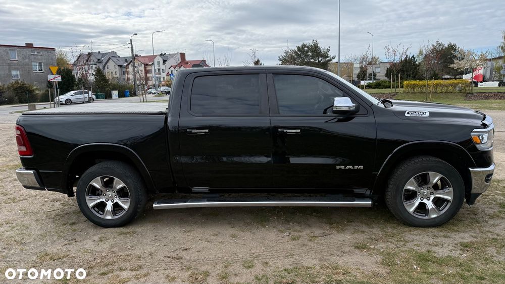 RAM 1500 Crew Cab Shortbed Laramie - 9