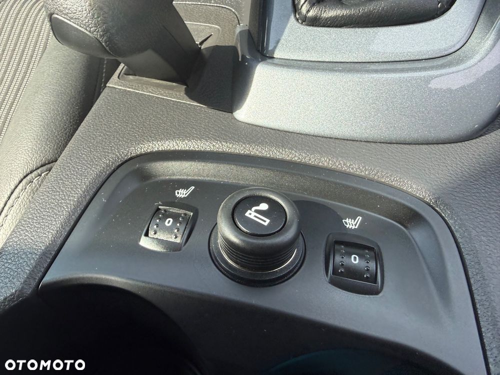 Ford Focus 1.6 EcoBoost Titanium - 17