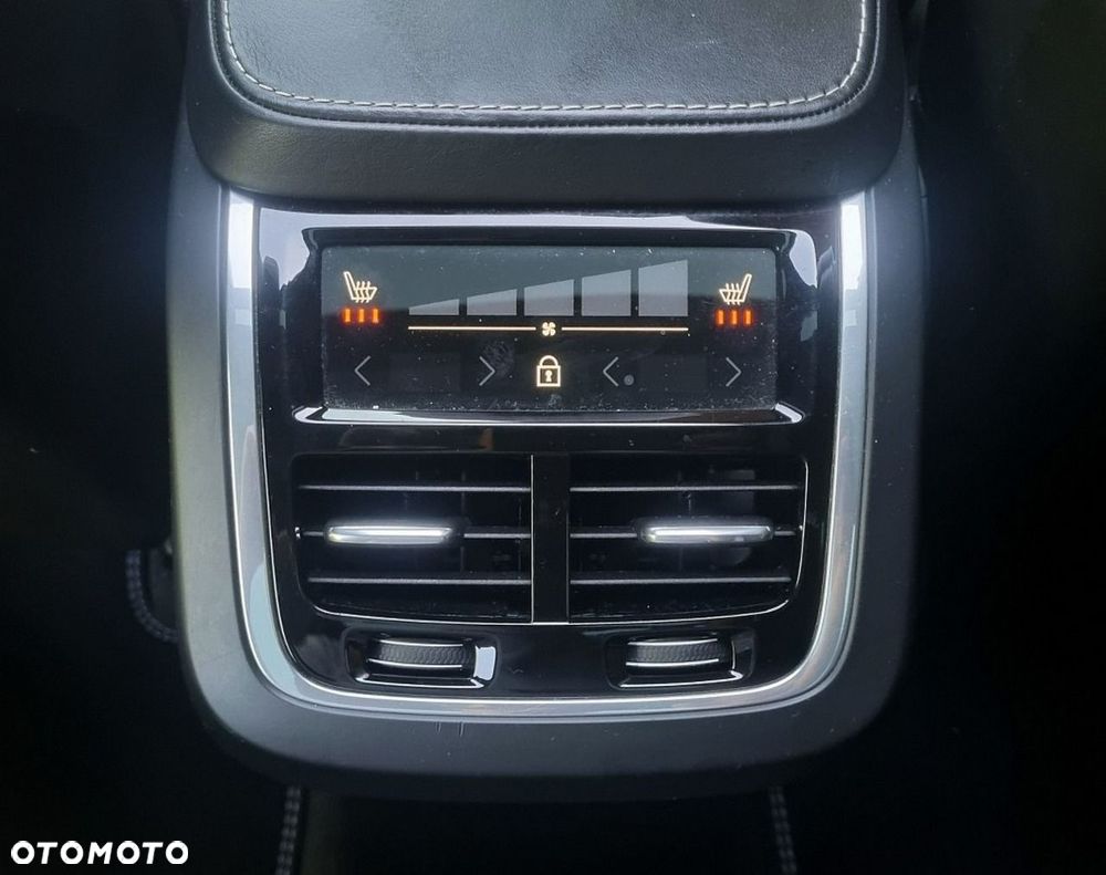Volvo XC 90 - 22