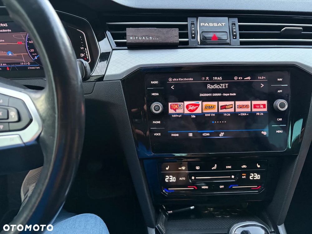 Volkswagen Passat 2.0 TDI EVO Business - 28