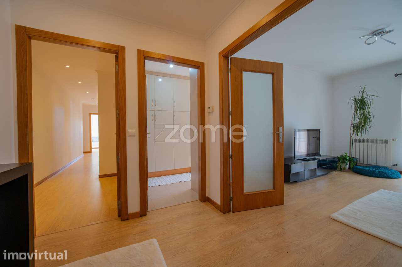 Apartamento T3 Com Terraço e Garagem | Alto dos Barreiros, Coimbra - Grande imagem: 4/31