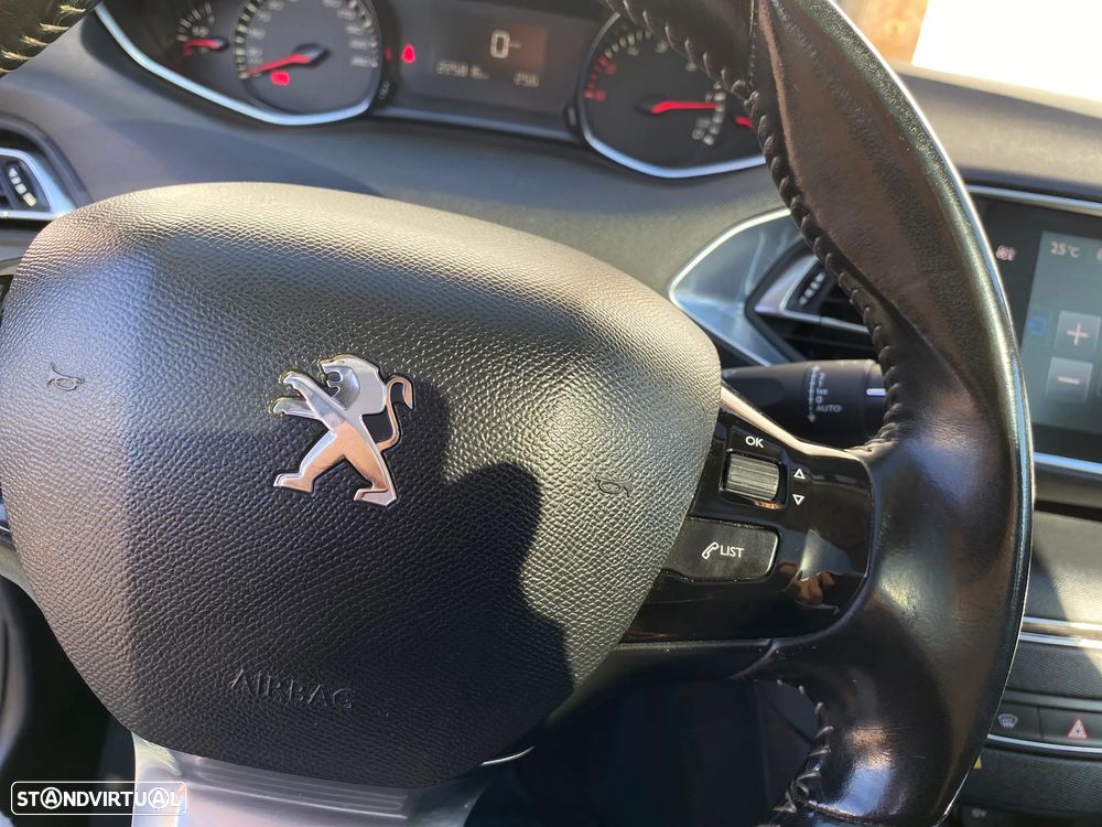 Peugeot 308 SW BlueHDi 120 Stop & Start Style - 25