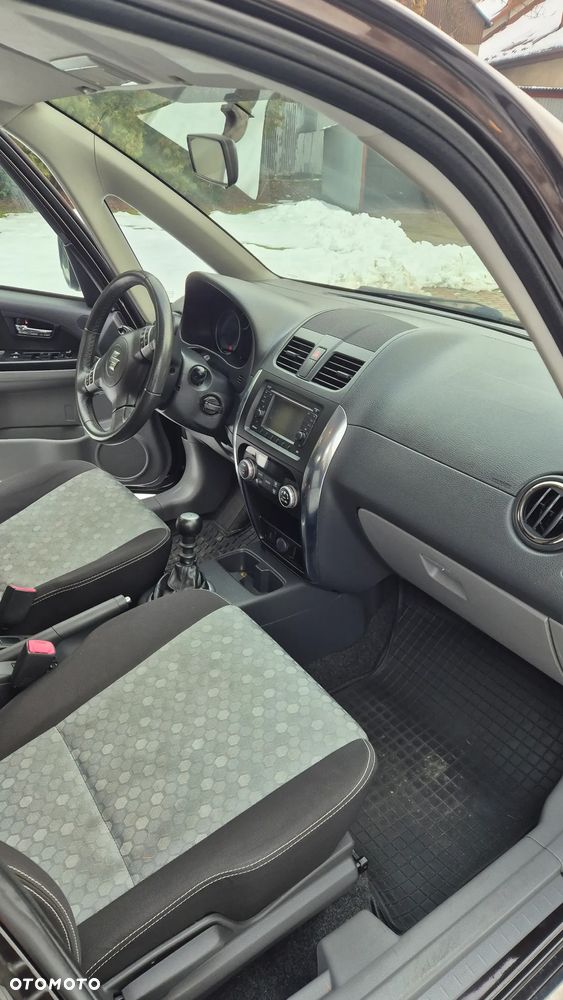 Suzuki SX4 - 28