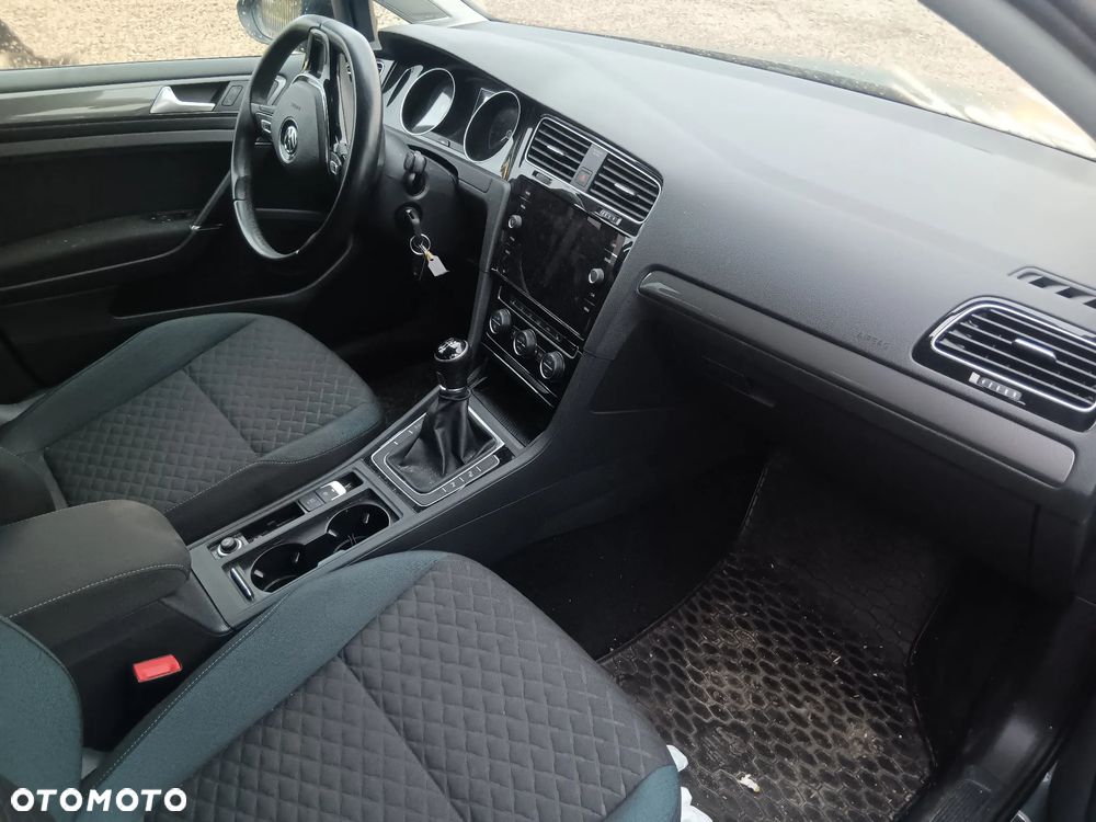 Volkswagen Golf 1.6 TDI SCR IQ.DRIVE - 4