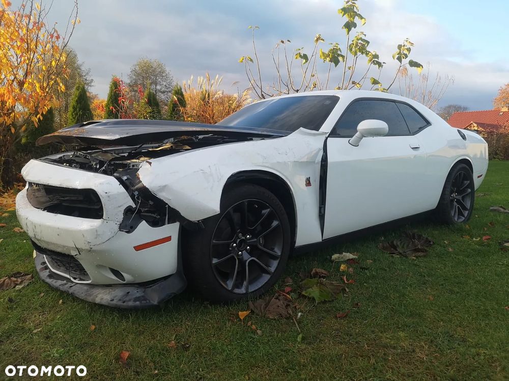 Dodge Challenger 6.4 Scat Pack - 7