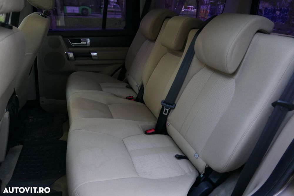 Land Rover Discovery 3.0 TDV6 S Aut - 29