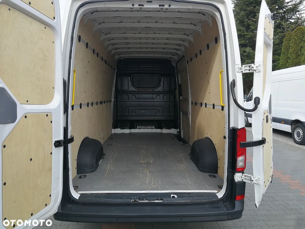 Volkswagen Crafter - 9