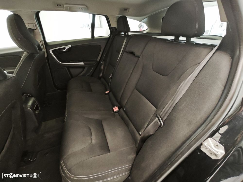 Volvo V60 D2 Geartronic Powershift Edition - 9