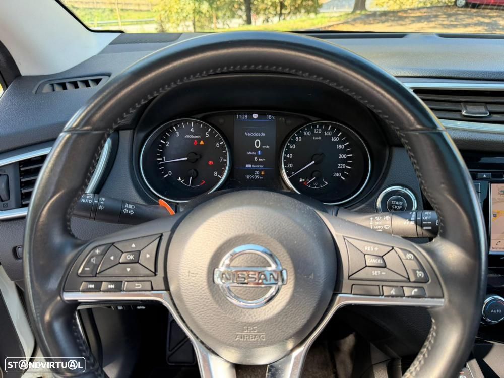 Nissan Qashqai 1.3 DIG-T MHEV Premiere Edition - 23