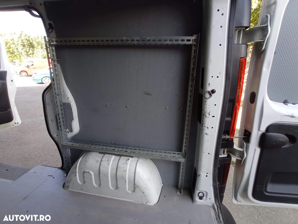 Opel Vivaro 1.6 TwinTurbo CDTI L1H1 2.9 t Start/Stop - 26