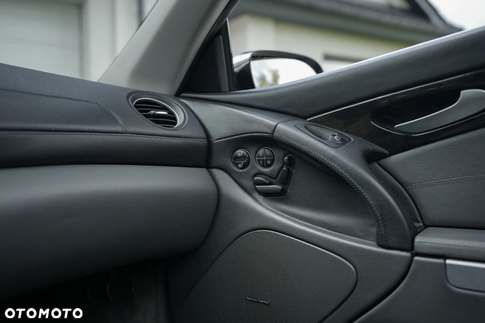 Mercedes-Benz SL 350 - 33