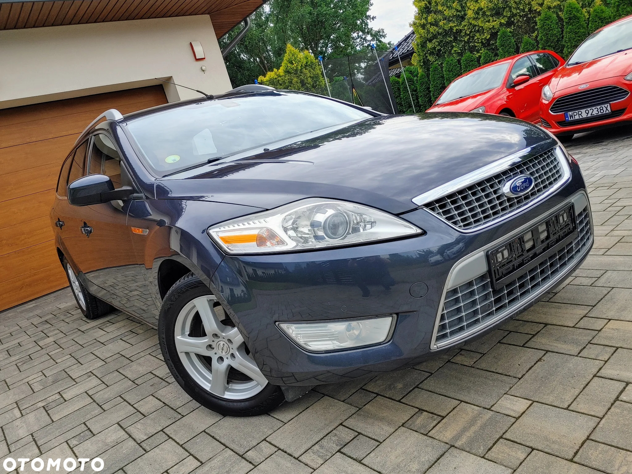 Ford Mondeo 2.0 Ghia - 10