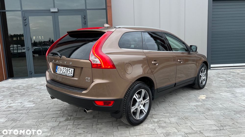 Volvo XC 60 D5 AWD Summum - 2