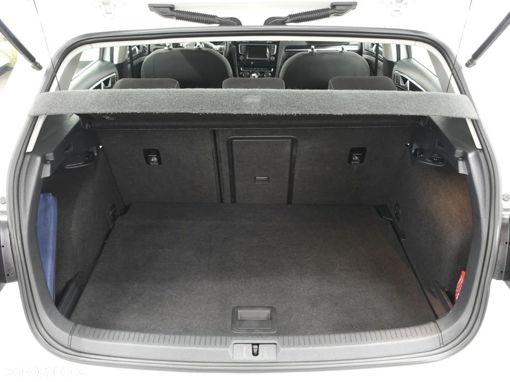 Volkswagen Golf 1.6 TDI 4Motion BlueMotion Technology Comfortline - 24