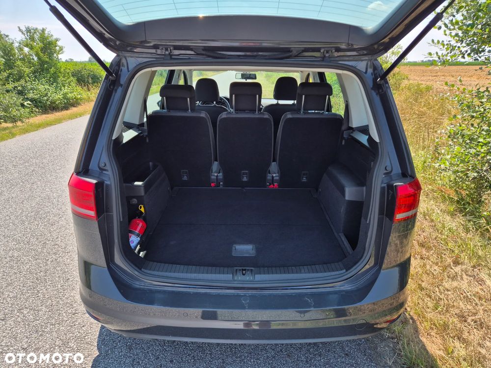 Volkswagen Touran 1.5 TSI EVO Trendline - 3