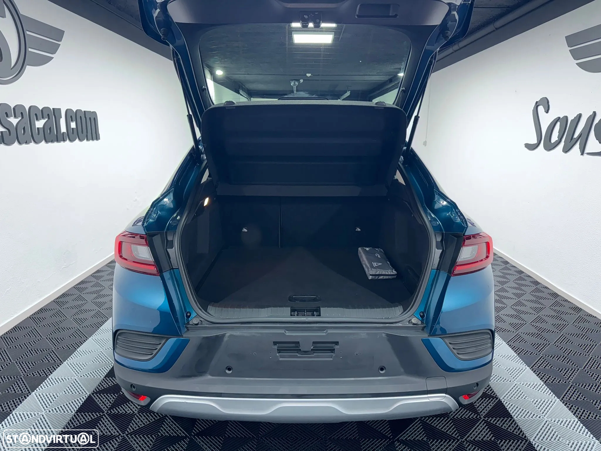 Renault Arkana 1.6 E-Tech Intens - 14