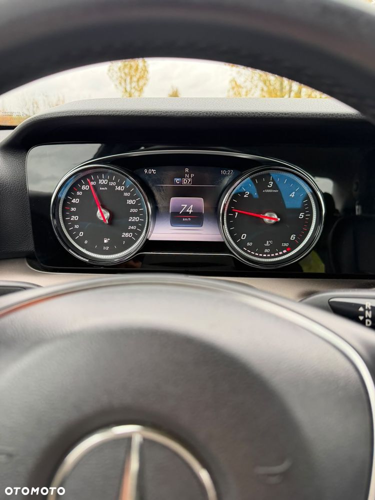 Mercedes-Benz Klasa E 200 d 9G-TRONIC - 9