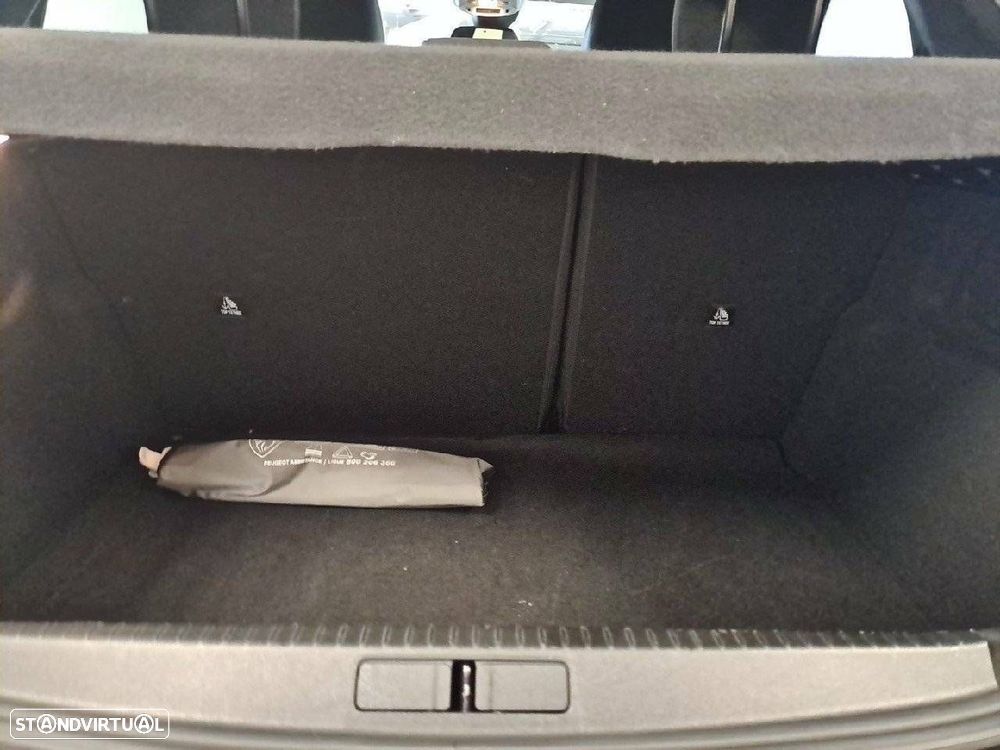 Peugeot 208 1.2 Hybrid Allure e-DCS6 - 6