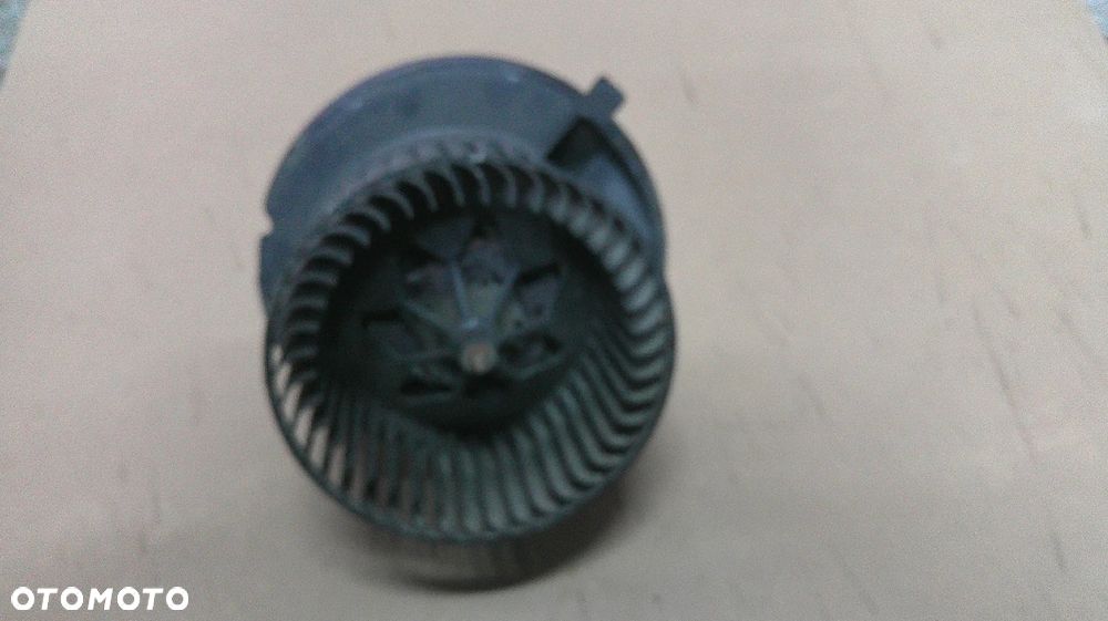 VW GOLF V DMUCHAWA - 2