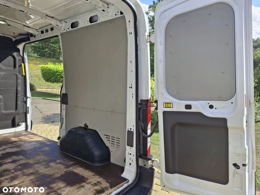 Ford TRANSIT L2H2 - 23