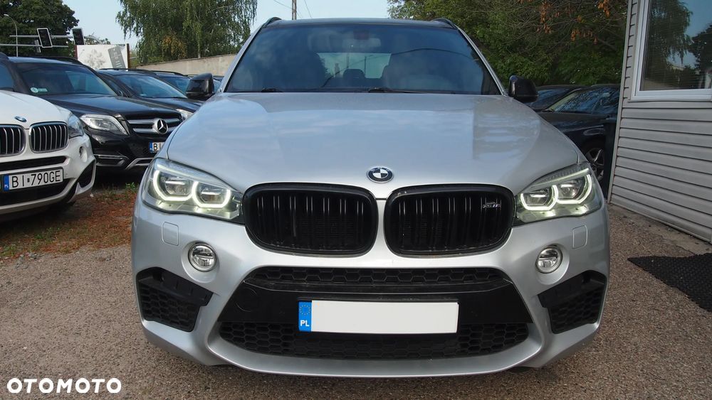 BMW X5 M M50i - 6
