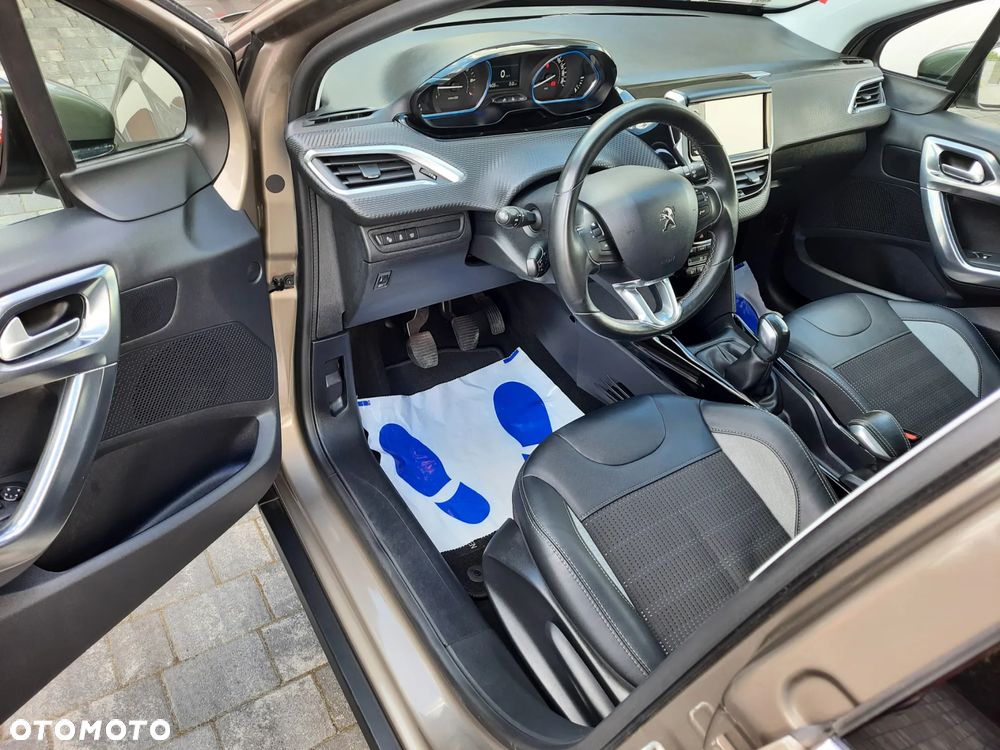 Peugeot 2008 PureTech 110 Style - 12