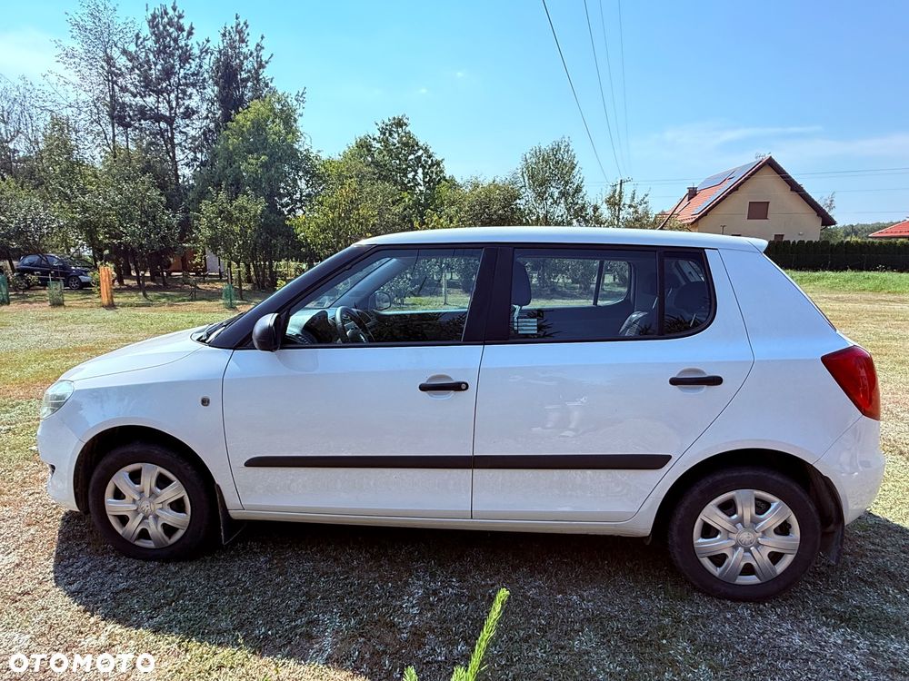 Skoda Fabia 1.4 16V Active Plus - 8