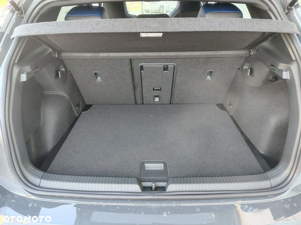 Volkswagen Golf - 12