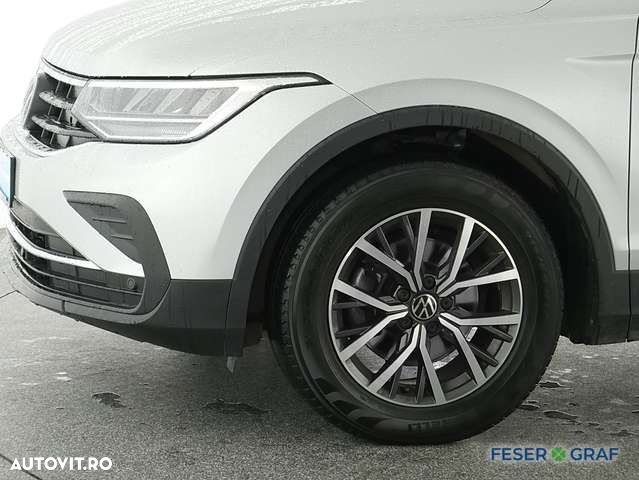 Volkswagen Tiguan - 13