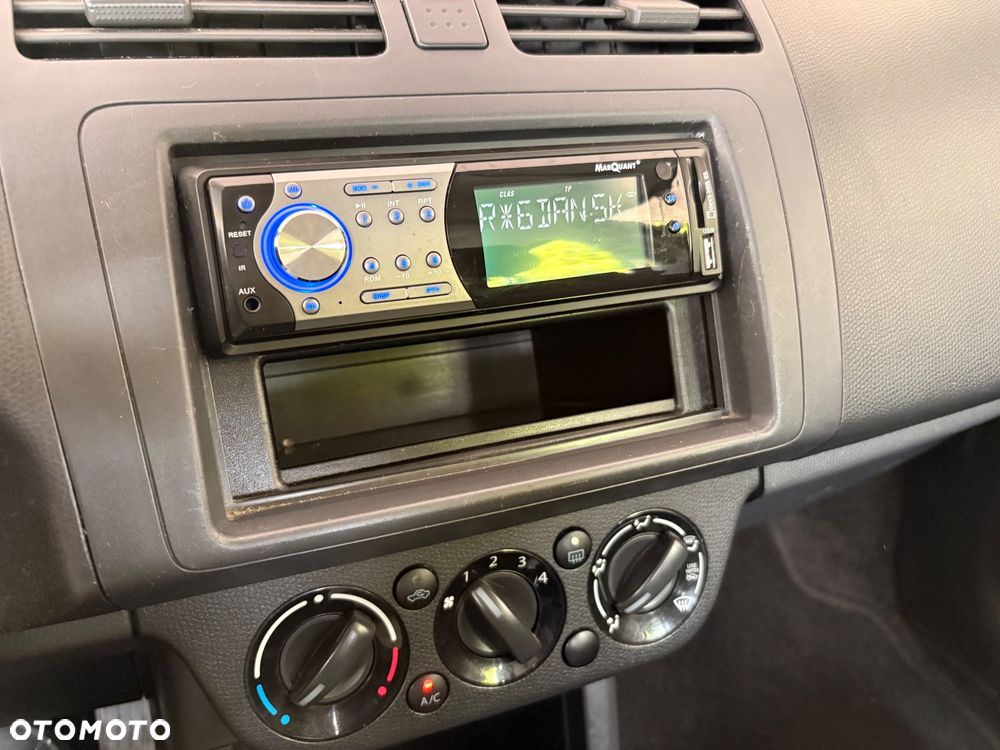 Suzuki Swift - 14
