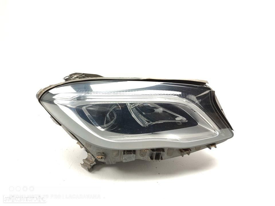 FAROL DIREITO MERCEDES-BENZ CLASE GLA BM 156 - 1